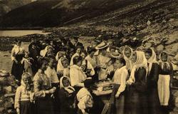 Postkort. Jule- og nyttårshilsen. Fotografisk motiv. Svart/h