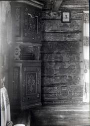 Hjørneskap, Kleppen, Sauland, Hjartdal, Telemark. Fotografer