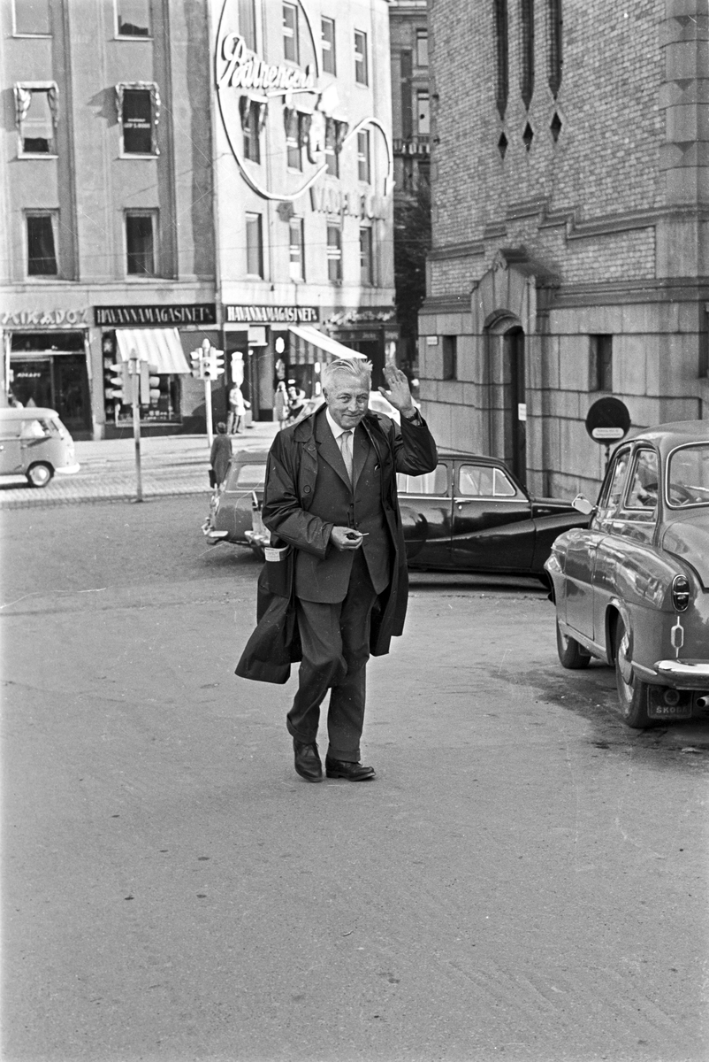 Serie. Regjeringskrise i Stortinget i 1963. Jon Leirfall, Finn