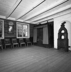 Interiør i hovedbygning fra Stiklestad, Norsk Folkemuseum. F