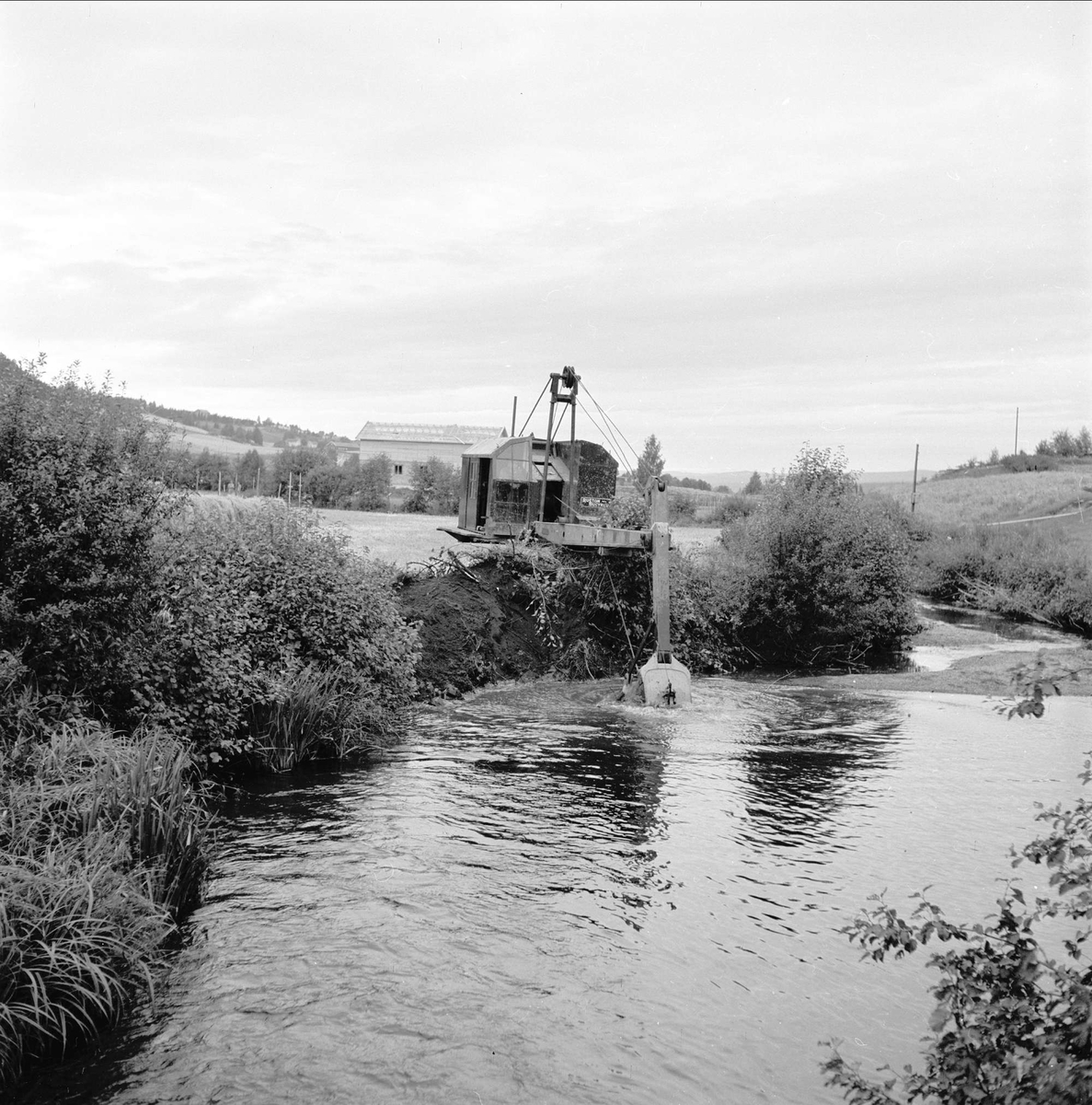 Jaren, Gran, Oppland, 02.09.1954. Senking av Jarenvatnet.
