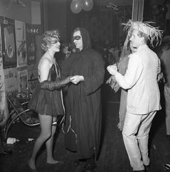 Kronprinsens gate 17, Oslo, 29.01.1956. Karneval i Ingeniøre