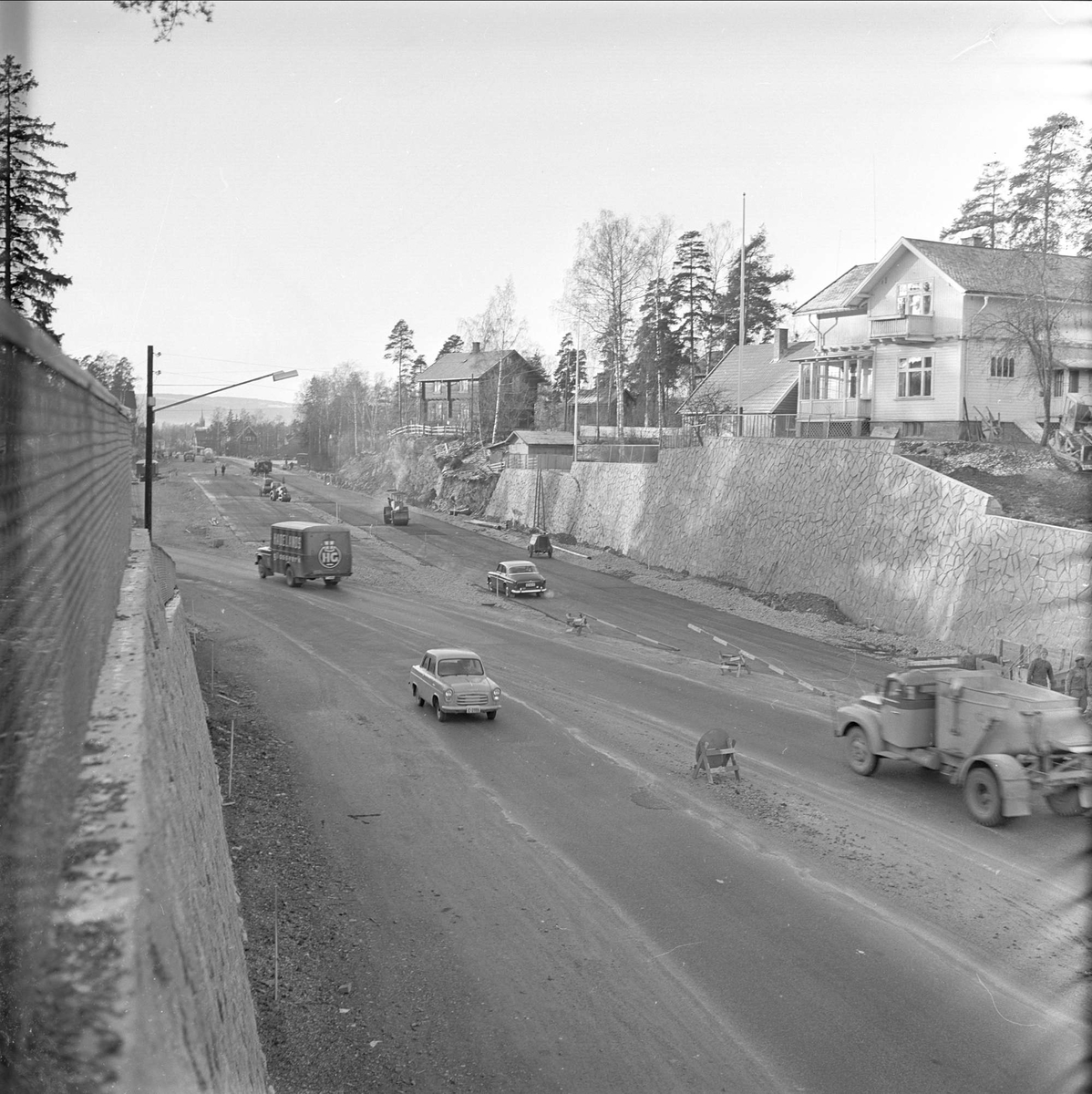 Drammensveien, antatt Akershus, 07.12.1960. Trafikk.