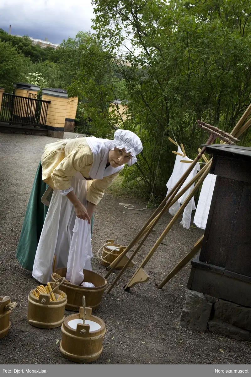 Svindersviksdagen - en 1700-talsdag för hela familjen 
lördagen den 14 juni kl. 12-16. Tvätt. Nordiska museets personal i tidstypiska kläder.


