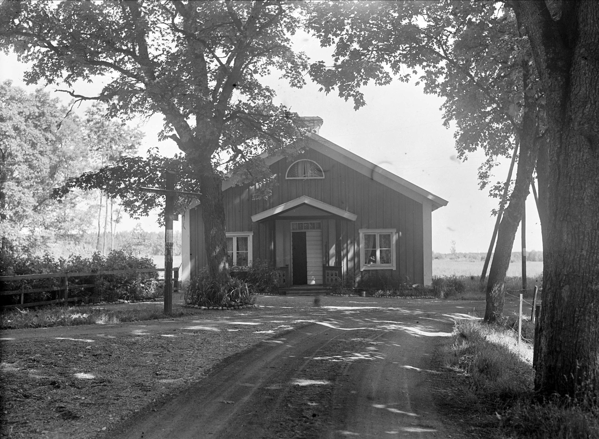 Gula stugan, lantarbetarbostad på Sätuna gårds ägor, Björklinge socken, Uppland 1930