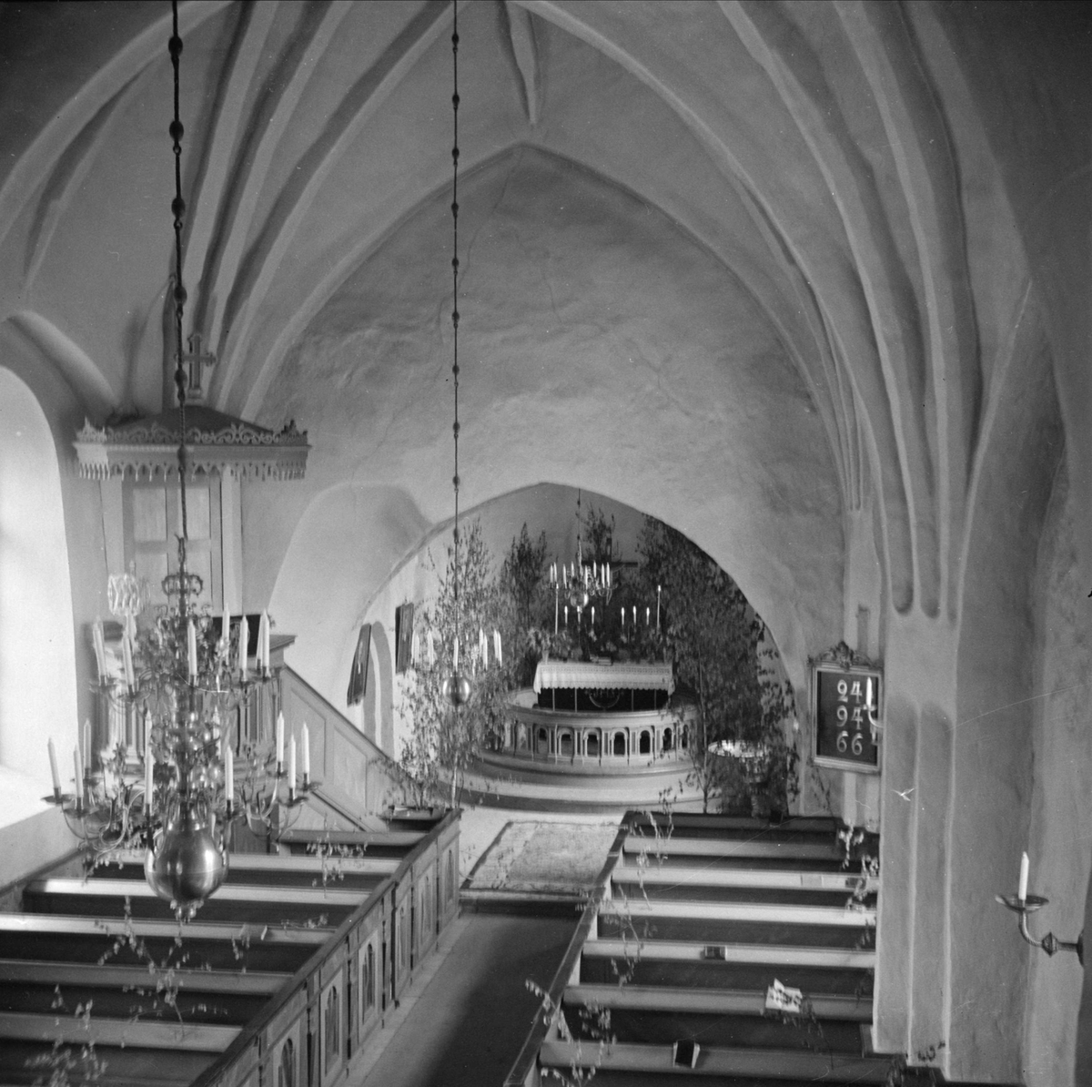 Konfirmation i Skogs-Tibble kyrka, Skogs-Tibble socken, Uppland maj 1937
