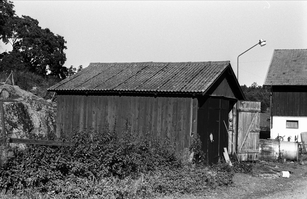 Garage, Almunge prästgård, Almunge socken, Uppland 1987