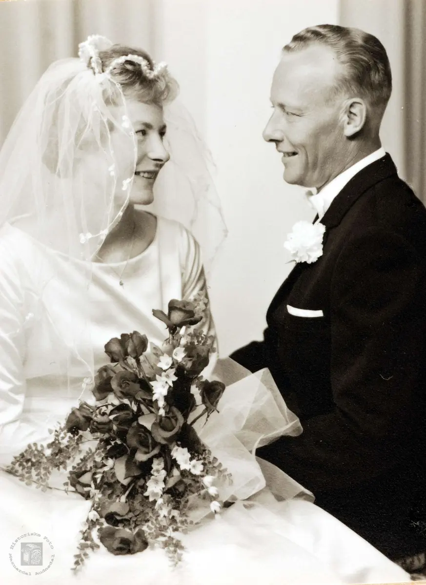 Brudeparet Elisabeth Ubostad og Torkjell Haaland, Grindheim.