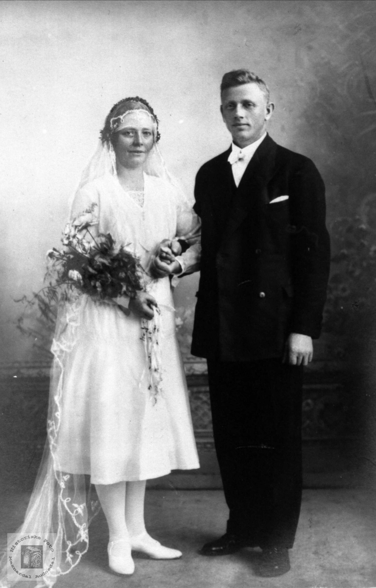 Brudeparet Tomine og Aanen Birkeland, Øyslebø.