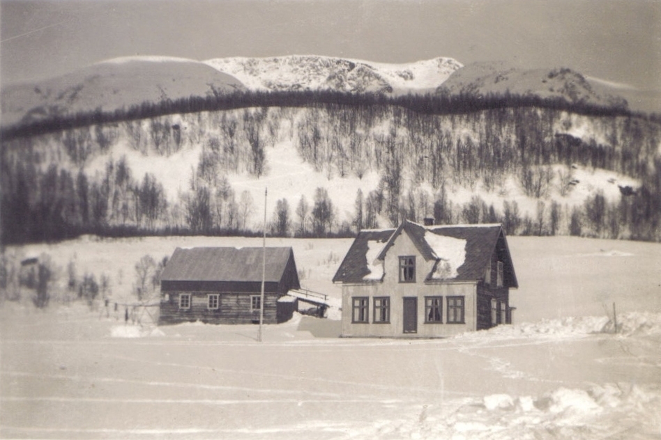Samling fotografier etter Olga Beldo f. Eliassen