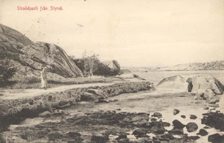 Tryckt text på kortet: "Strandparti från Styrsö." 

