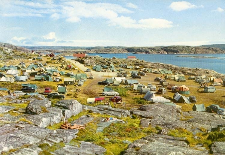 Tryckt text på kortet: "Grebbestad. Sövalls Camping."