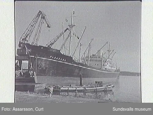 Fartyg "Pasadena" i Sundsvalls hamn.
