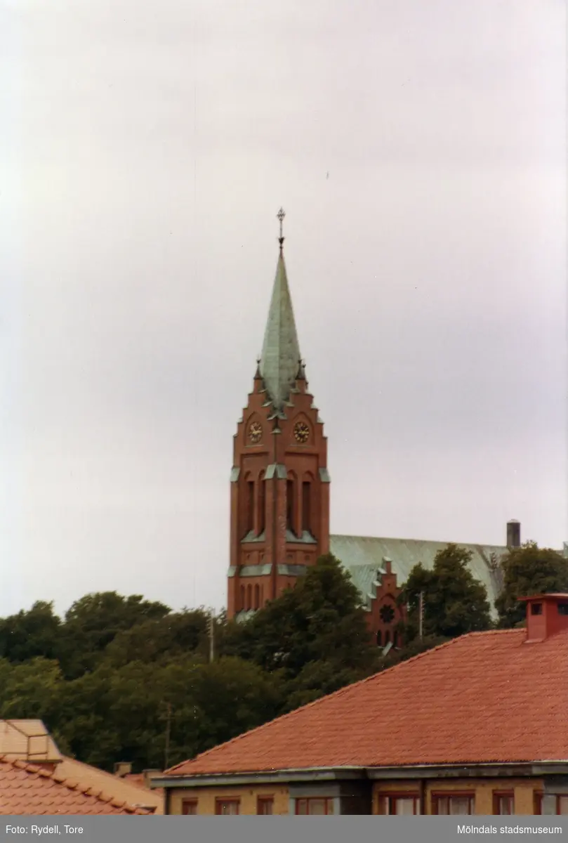 Fässbergs kyrka i Mölndal på 1970-talet.
