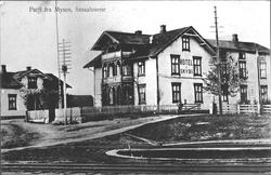 "Hotel & Skyds" ved jernbaneovergangen, Mysen i Eidsberg ca.