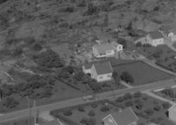 Rolvsøyveien 334, Vallefjellet, skråfoto 1963.