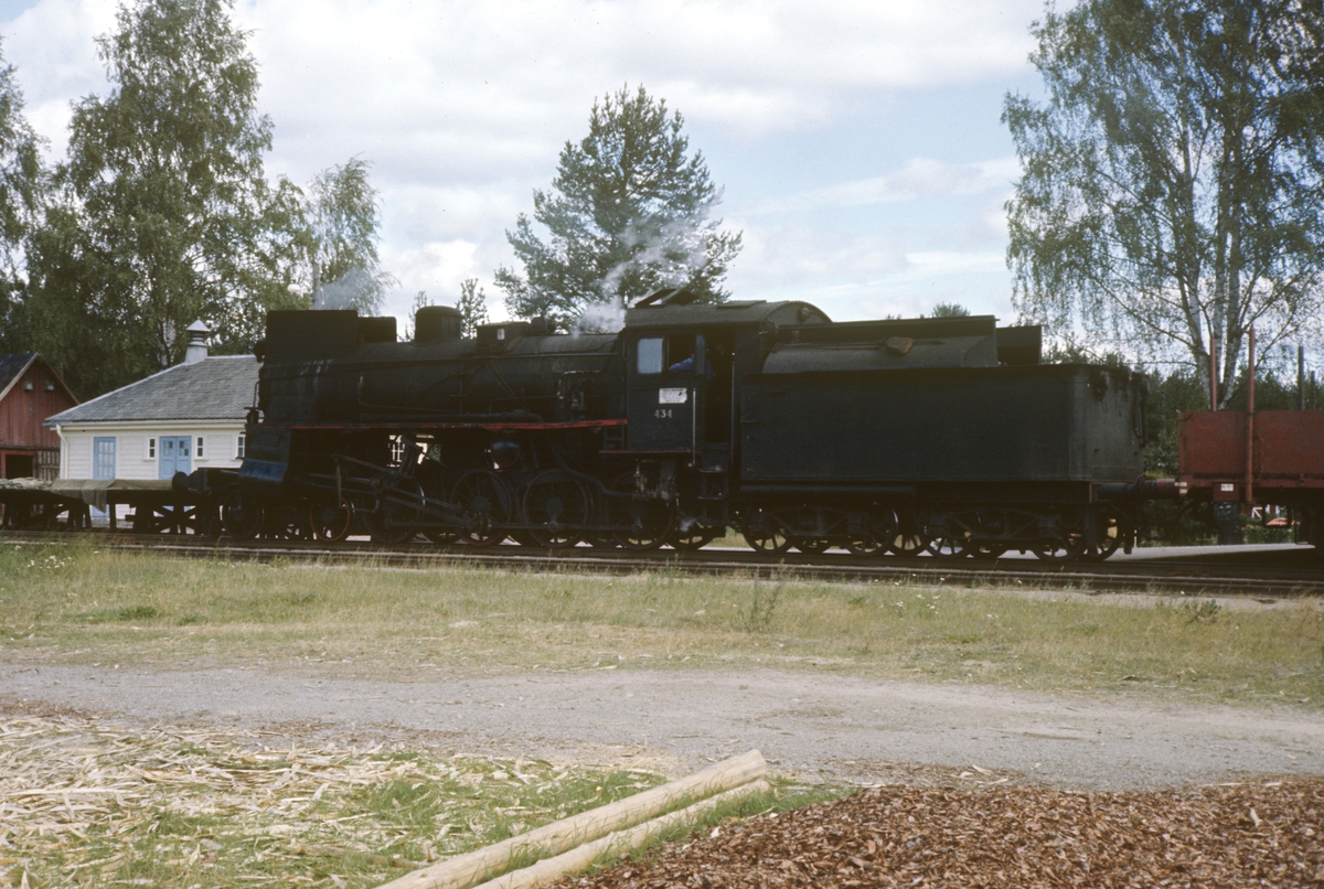 Damplokomotiv type 26c nr. 434 på Braskereidfoss stasjon