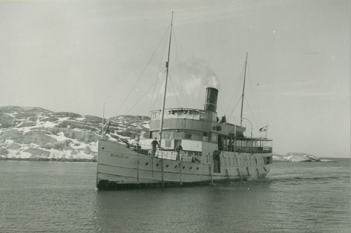 Vid Mollösund på sydgående den 24.3.1951.