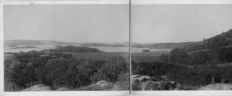 Panorama över Badö och Kasens tegelbruk från norr omkring år 1890