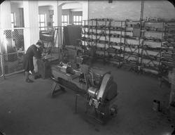 Romo fabrikker, interiør, produksjonlokale, menn2, industrim