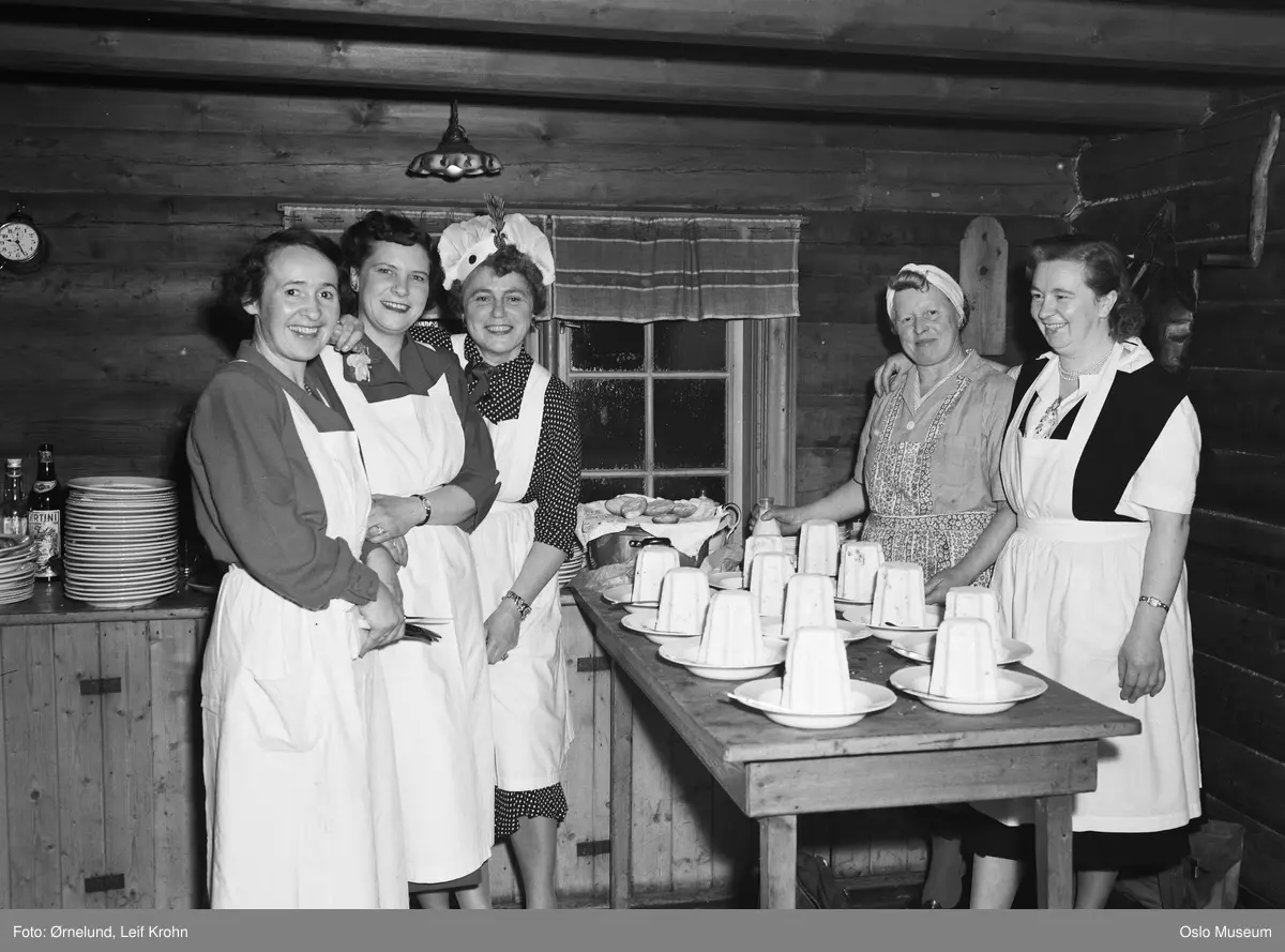 Interbygg, skuddårsfest, kjøkken, kvinner, kjøkkenpersonale