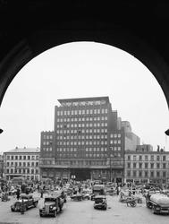 utsikt, torg, torghandel, biler, mennesker, kontorbygninger,