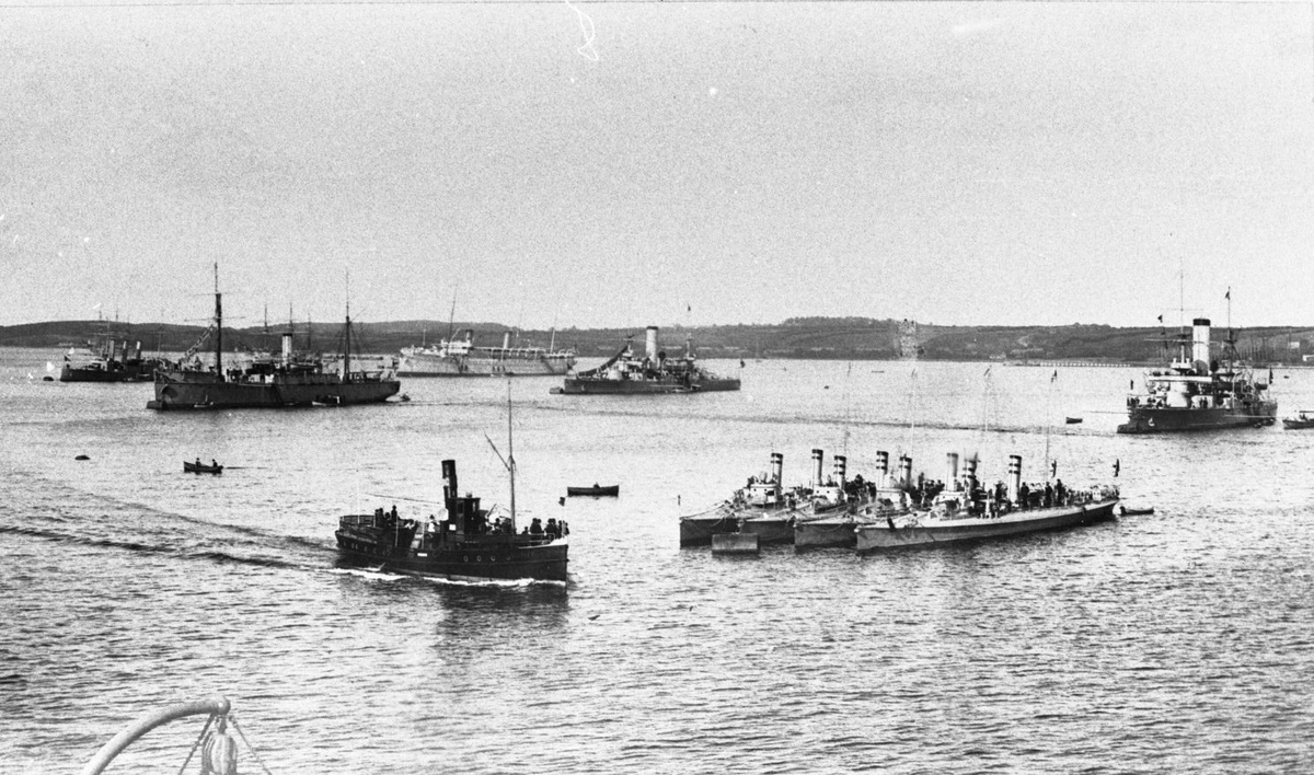 Motiv: Den norske eskadre i Kiel 7-10 aug 1900