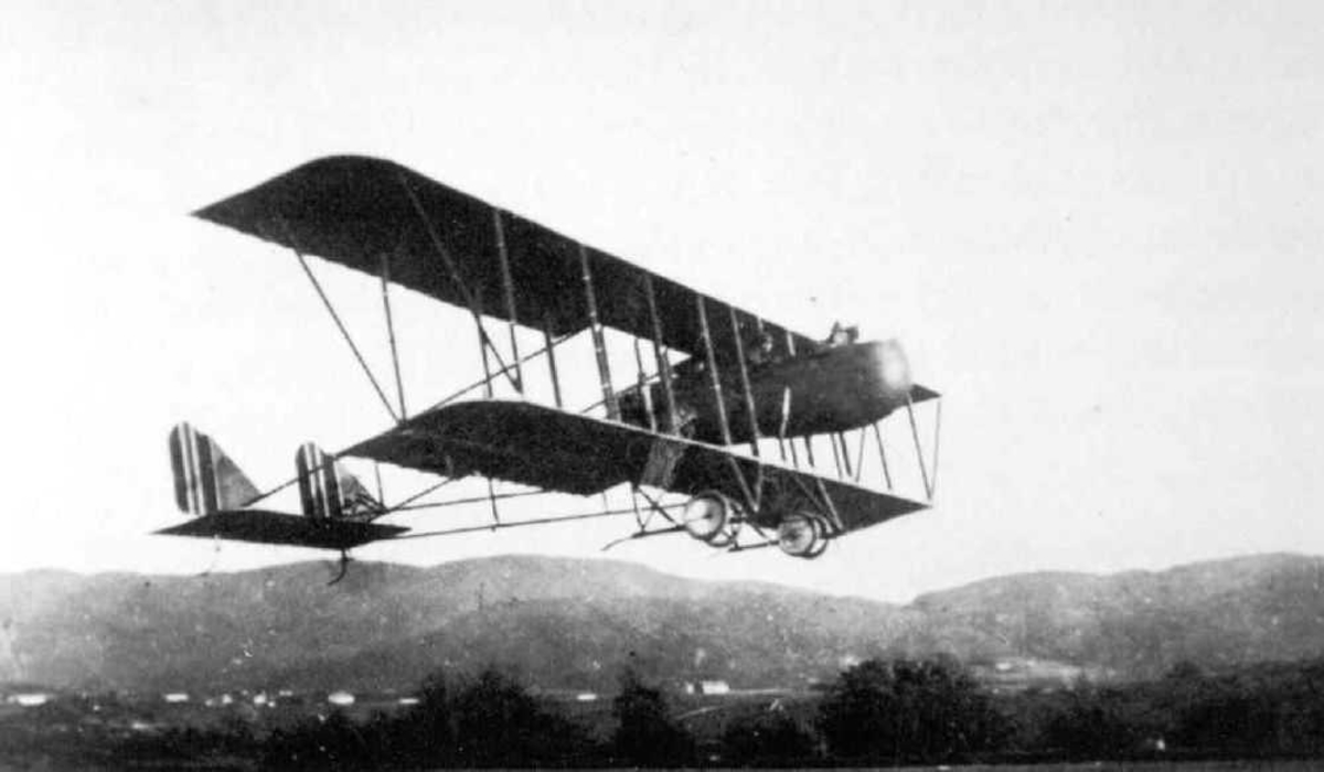 Ett fly i lufta, Farman