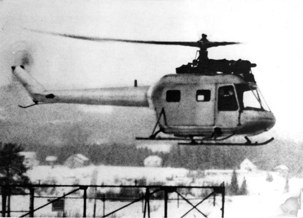 Luftfoto. Ett helikopter i luften, Kjeller PKX-2.