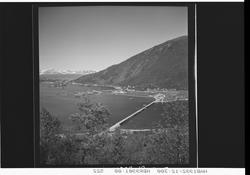 Beisfjordbrua sett fra Ankenes. Narvik i bakgrunnen.