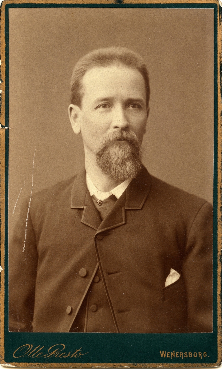 Carl Emil Berggren, f. 11/3-1845, d. 4/9-1908.