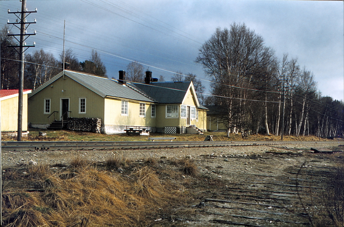 Havsjøen holdeplass. Sidespor. Feriebolig for jernbanepersonale ...