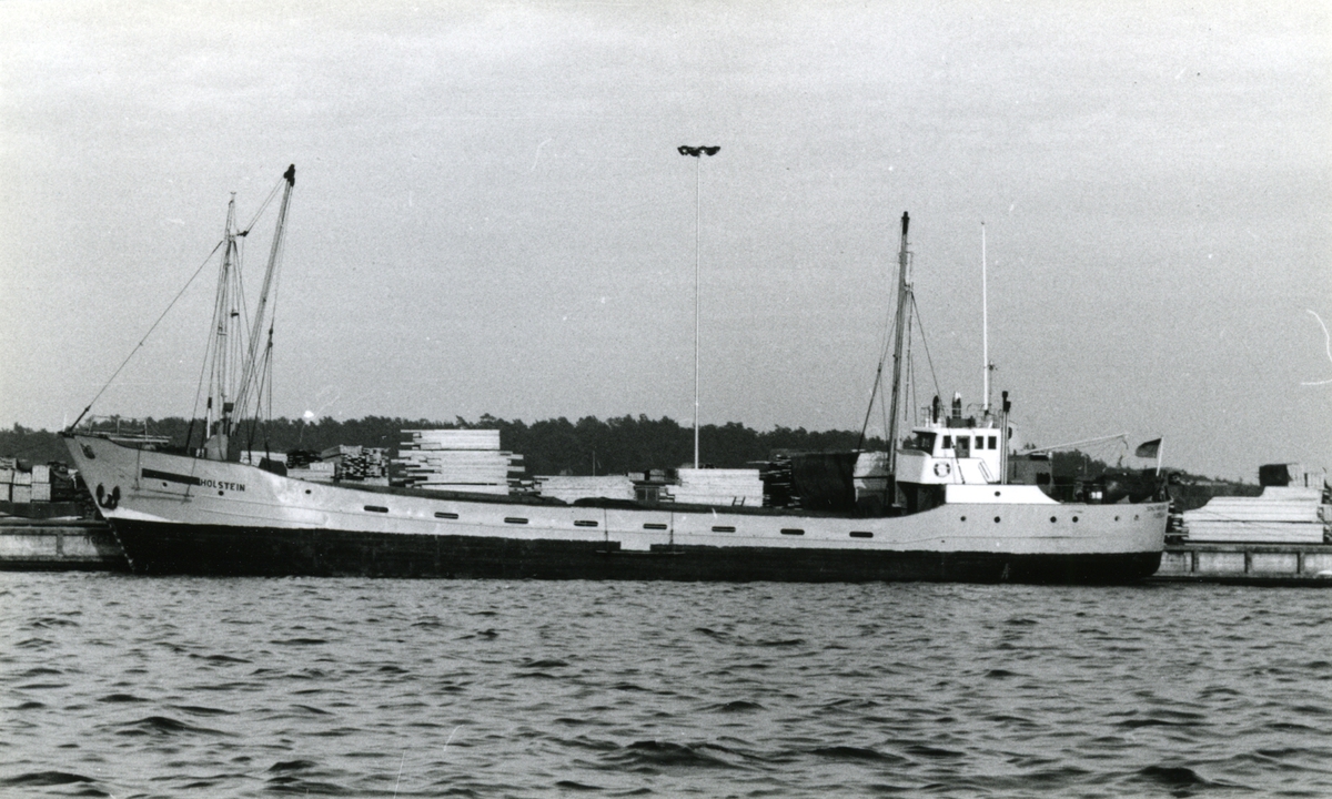 Ägare:/1953-64/: Reederei A. Höft K.G. Hemort: Flensburg.