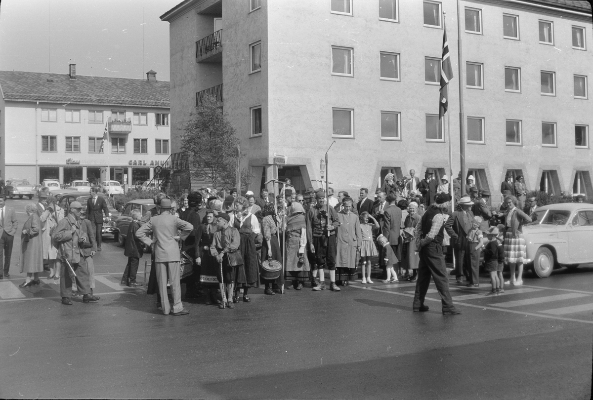 Glomdalsbruden 1963. Opptog, Leiret.
 Elverum.