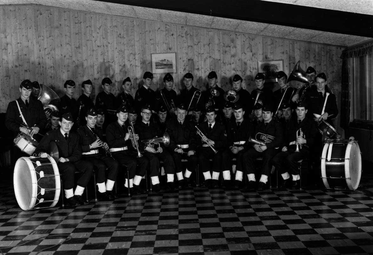 Gruppe.   Stasjonsmusikken 1958. 