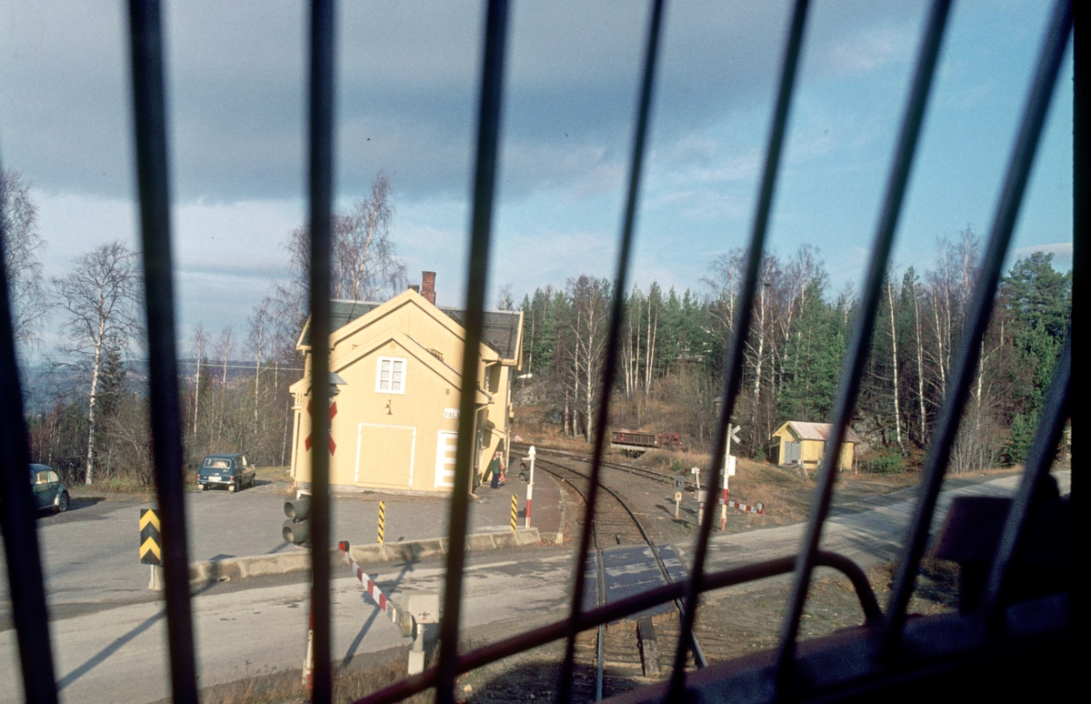 Fall stasjon, sett fra lokomotivet i tog 281, Di 3 630.