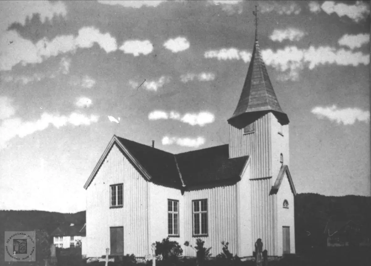 Øyslebø kirke.