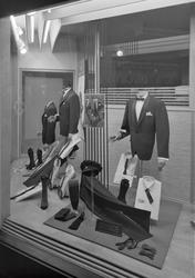 Utstillingsvindu hos Thor Gjedebo