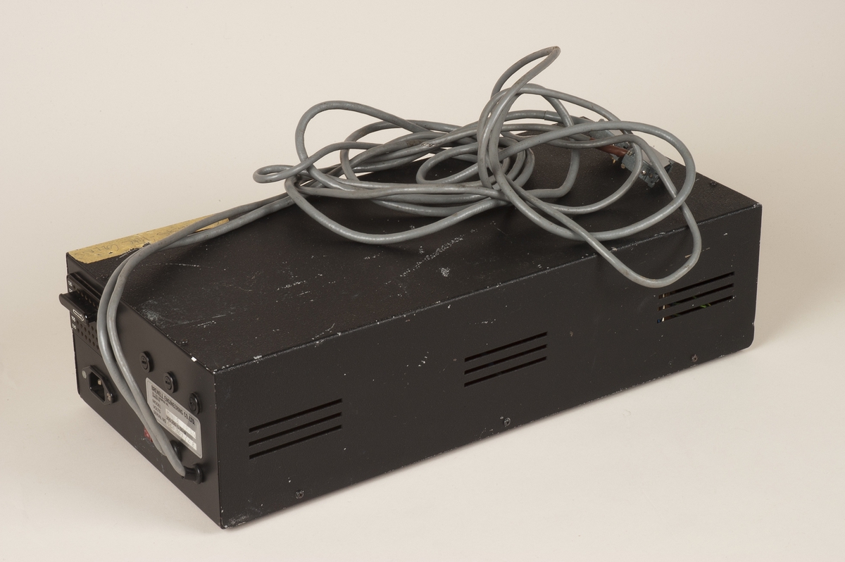 Strømforsyning til Brennel Mini 8 båndopptaker (Allen & Heath).