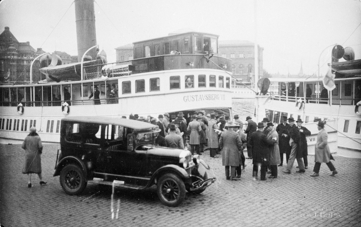 Fartyg: GUSTAVSBERG VII               Bredd &ouml;ver allt 7,11 meterL&auml;ngd &ouml;ver allt 34,26 meterReg. Nr.: 5323Rederi: AB Gustavsbergs Fabriks IntressenterBygg&aring;r: 1912Varv: Oskarshamns MV&Ouml;vrigt: Gustafsberg VII=GUSTAVSBERG VII=Saxaren=Gustavsberg VII