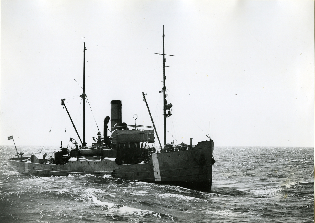 Bärgningsfartyget HMS Belos (I).
Ombyggd 1920.