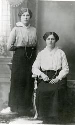 Kaspara Emelie Horven og Olga Lauten