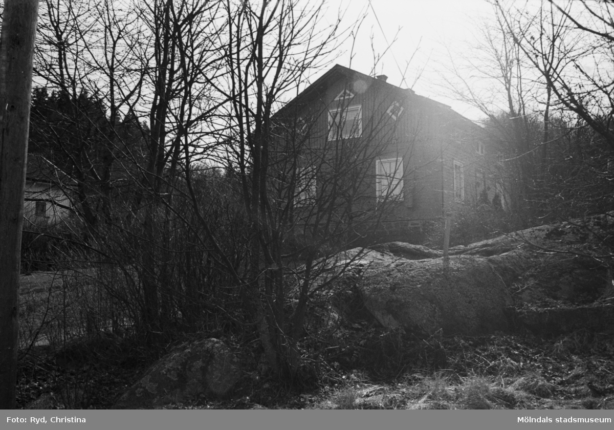 Byggnadsdokumentation av bostadshus med tomt vid Heljered 3:26 (3:5) i Kållered, 1992.