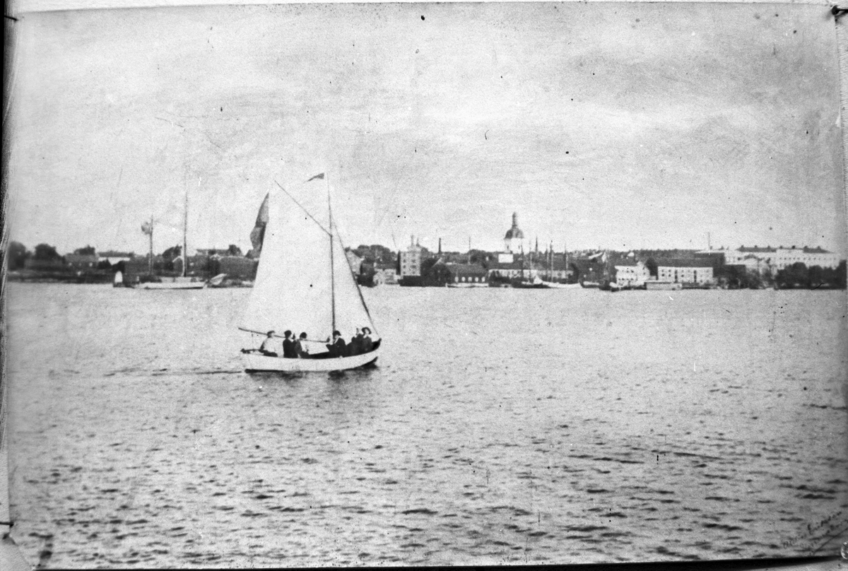 Bild från Vänern mot Vänersborg