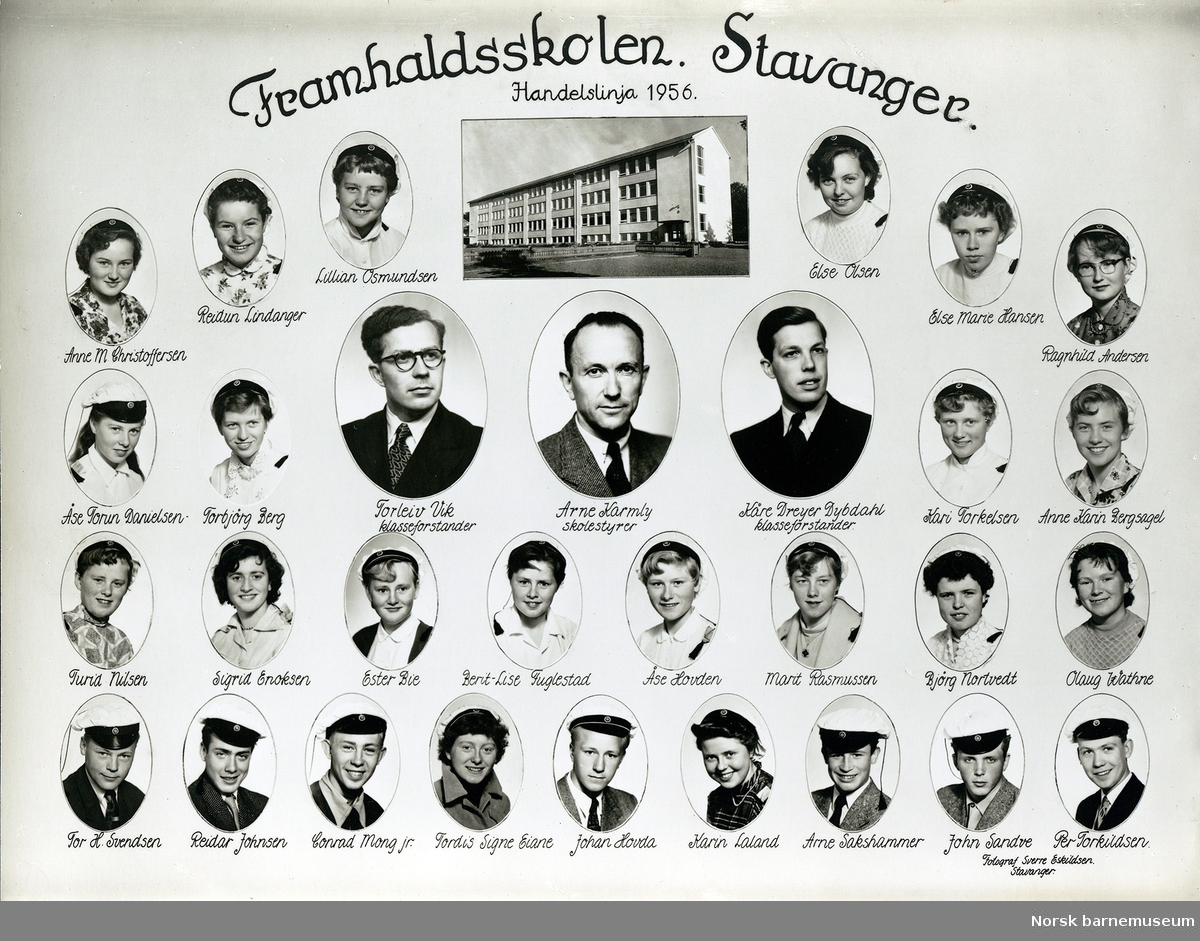 Klassebilde. Handelslinjen 1956. Framhaldsskolen.