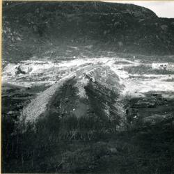 Vannkraftutbygging, bygging av dam.