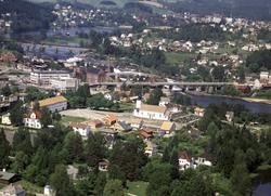 Livbanen
Samfunnshuset
Fossveien
Hønefoss kirke, brant ne
