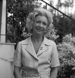 Wenche Foss. Portretter. 21/2-75.