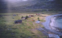 Hyttelandsbyen som Torskefjord er i dag. Bildet er tatt i 20