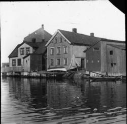 Bebyggelse ved vannet - Heuchverven før 1900 tallet. Kragerø